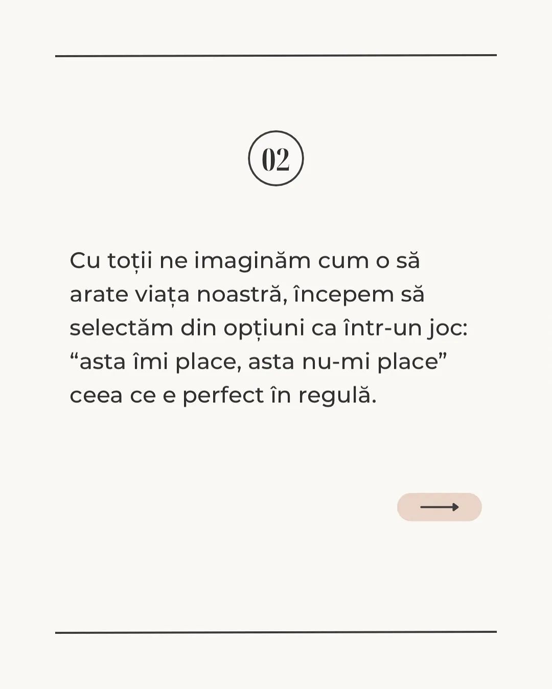 Nora în ușa unei cabane de munte, cu o cană în mână, cu titlul postării scris peste fotografie