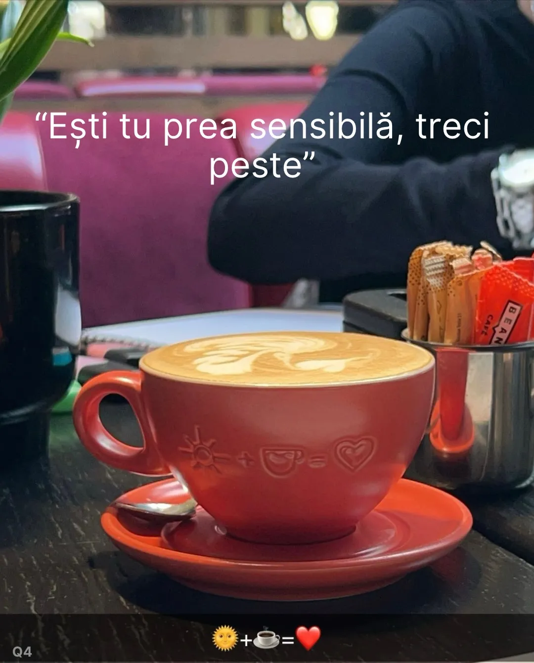 Fotografii cu cești de cafea și un selfie în mașină, cu replicile scrise peste imagini